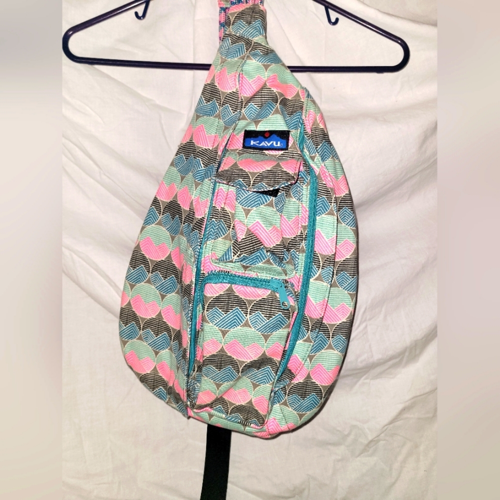 Kavu sling bag